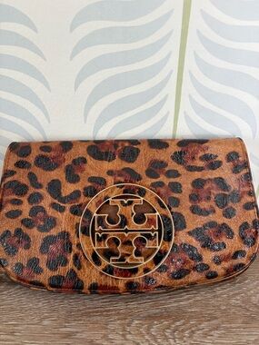 Tory Burch Ainsley Crossbody Bag with Detachable Strap- Vintage/Rare Find